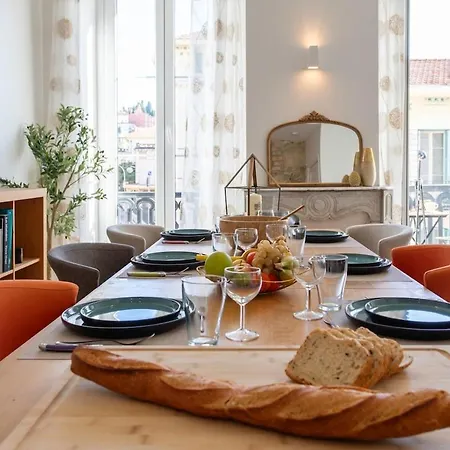 #17 Gioffredo 3 Chbres Air Conditioning 5mins Vieux Niceport Lägenhet *